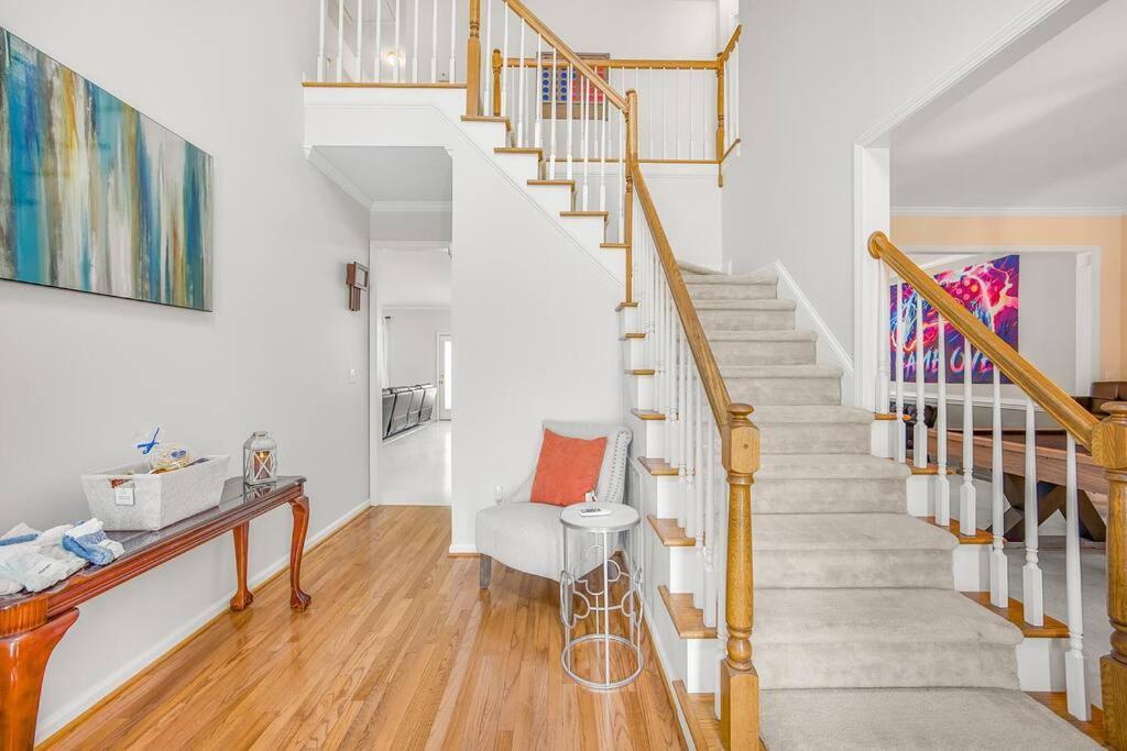 Chelsea's Fun House-university Area! Holiday home
